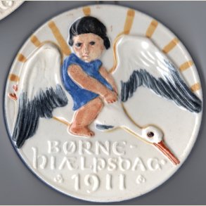 Børnehjælpsdagsplatter