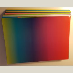 Papir og karton i mange farver. Nogle 100 ark.