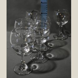 Franske rdvindglas. 15stk. indeholder 180ml.