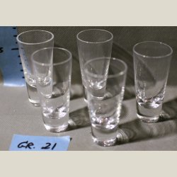 Snapseglas. 5 gode glas med tung bund.