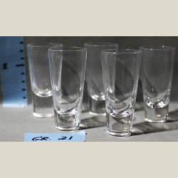 Snapseglas. 5 gode glas med tung bund.