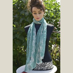 T�rkl�de i viskose. M�l 60 x 180cm.