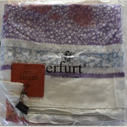 Lyst trklde af bomuld. Ml 110 x 110cm.