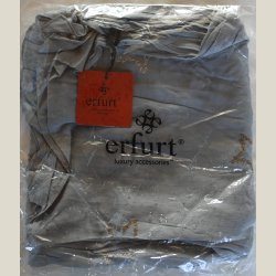 Langt grt bomuldstrklde med store stjerner p. Ml 65 x 200cm.