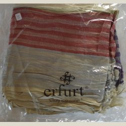 Trklde af viscose, lys med striber. Ml 50 x 180cm.