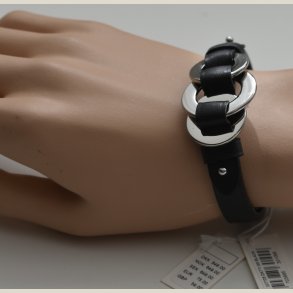 Sort lder med slvringe. Nyt, nypris 549kr.