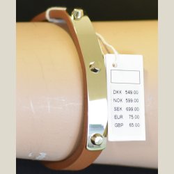 Lysbrunt lderarmbnd med guldlamel p, nyt, nypris 549kr.