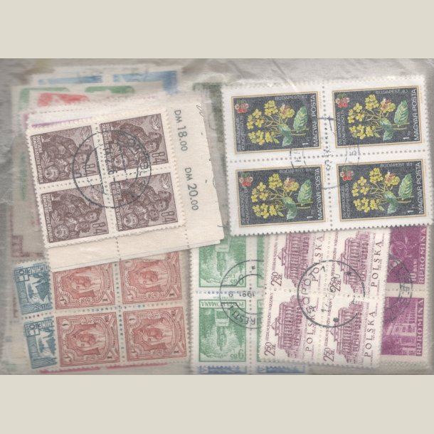 Pakke Hele verden med 300 forskellige 4-blokke