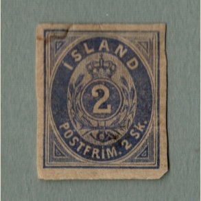 Island nr. 1 utakket *, defekt. Katalogv�rdi 4800kr.