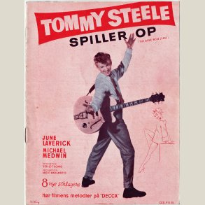 Tommy Steele spiller op
