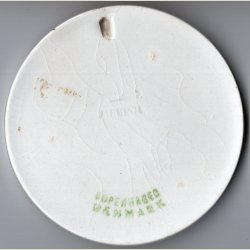 Brnehjlpsdagen 1917. Alumenia. 9cm. i diameter.