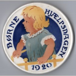 Brnehjlpsdagen 1920. Alumenia. 9cm. i diameter.