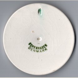 Brnehjlpsdagen 1928 Alumenia. 9cm. i diameter.