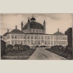 Fredensborg Slot fra haven. Ubrugt bagside.