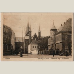 Aarhus, Skolegyde med domkirken og latinskolen 1913.